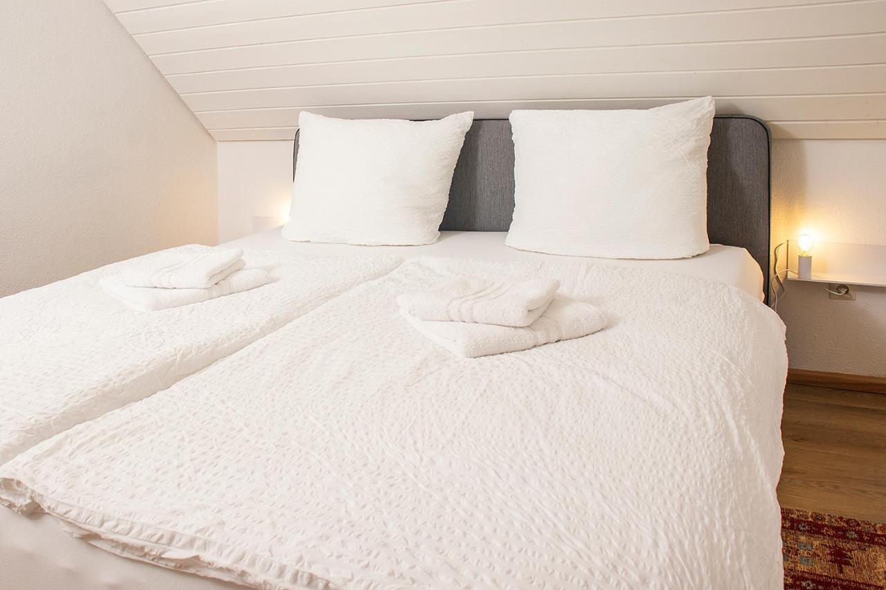 Blackncozy - Grosszuegiges Designappartement Mit Boxspringbetten Und Heimkino Фелдберг Екстериор снимка